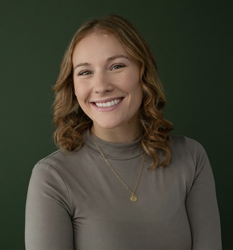 Maggie Tobin, Intern